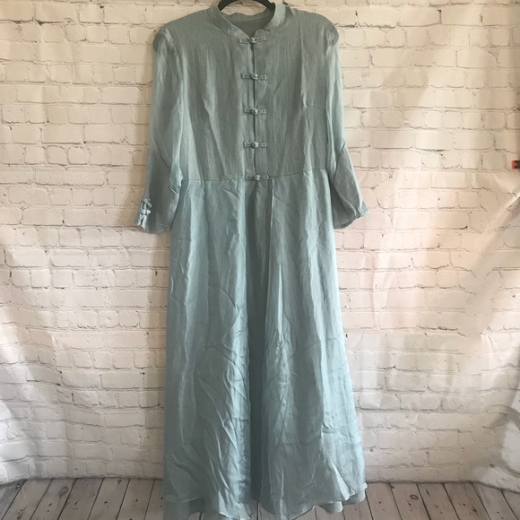 🌟🌟SILK AND LINEN DRESS🌟🌟 - Picture 1 of 5